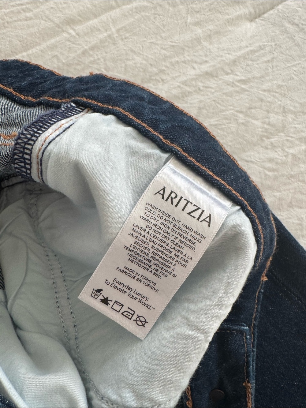 Denim Forum Tilda Curve-Fit Lo-Rise Straight Jeans - Picture 13 of 15